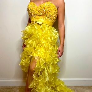 Yellow Sherri Hill 💛